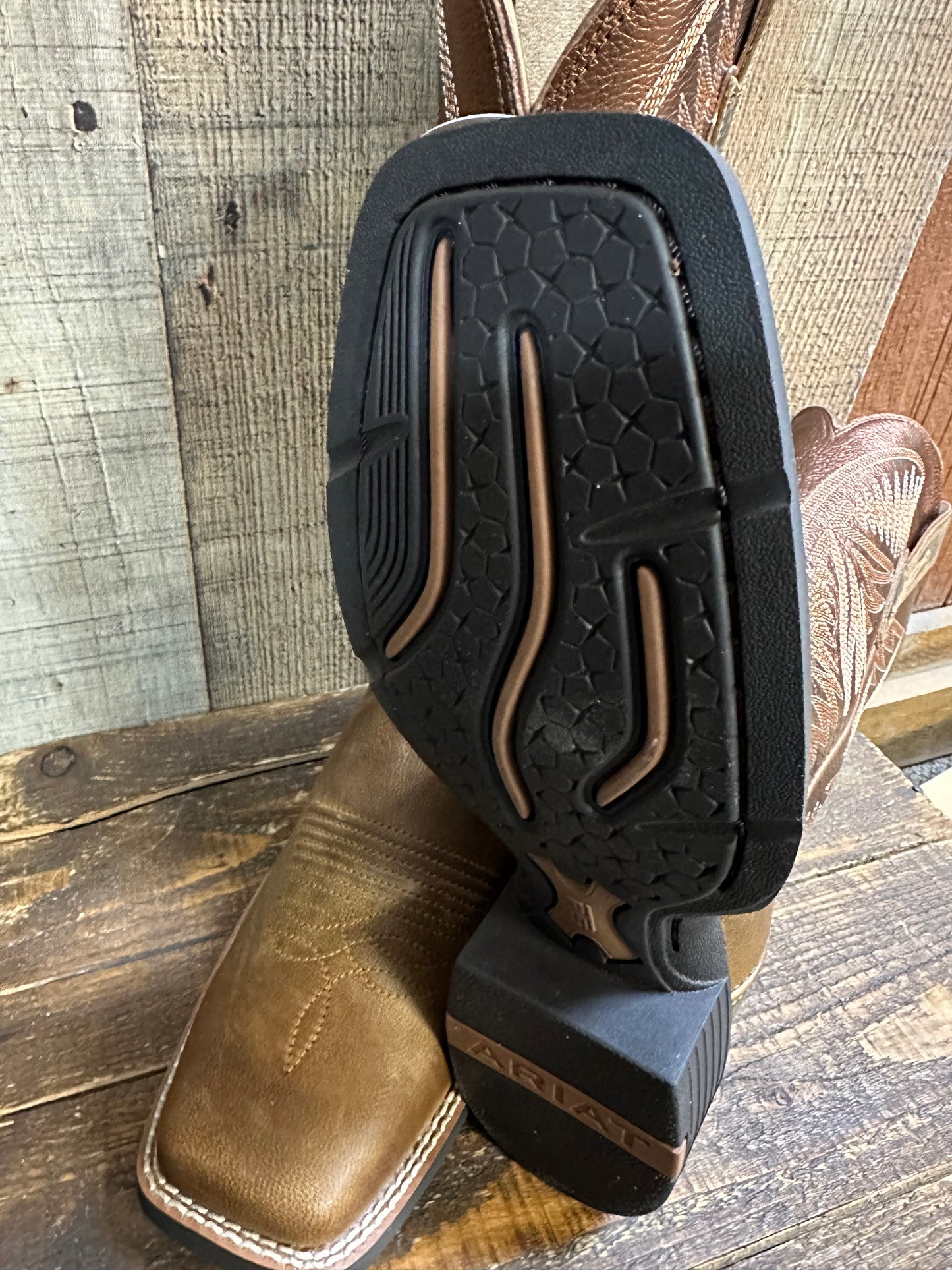 Ariat Round up Ruidoso