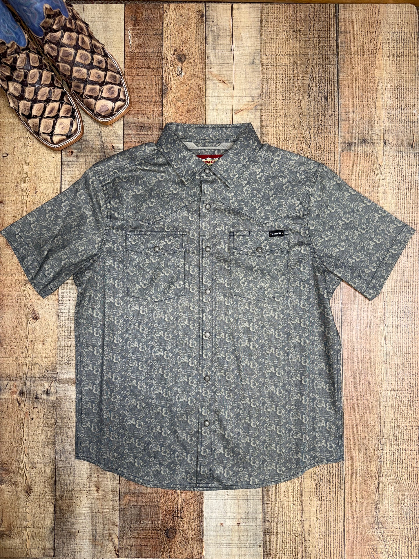 Cinch Retro Short Sleeve Pearl Snap