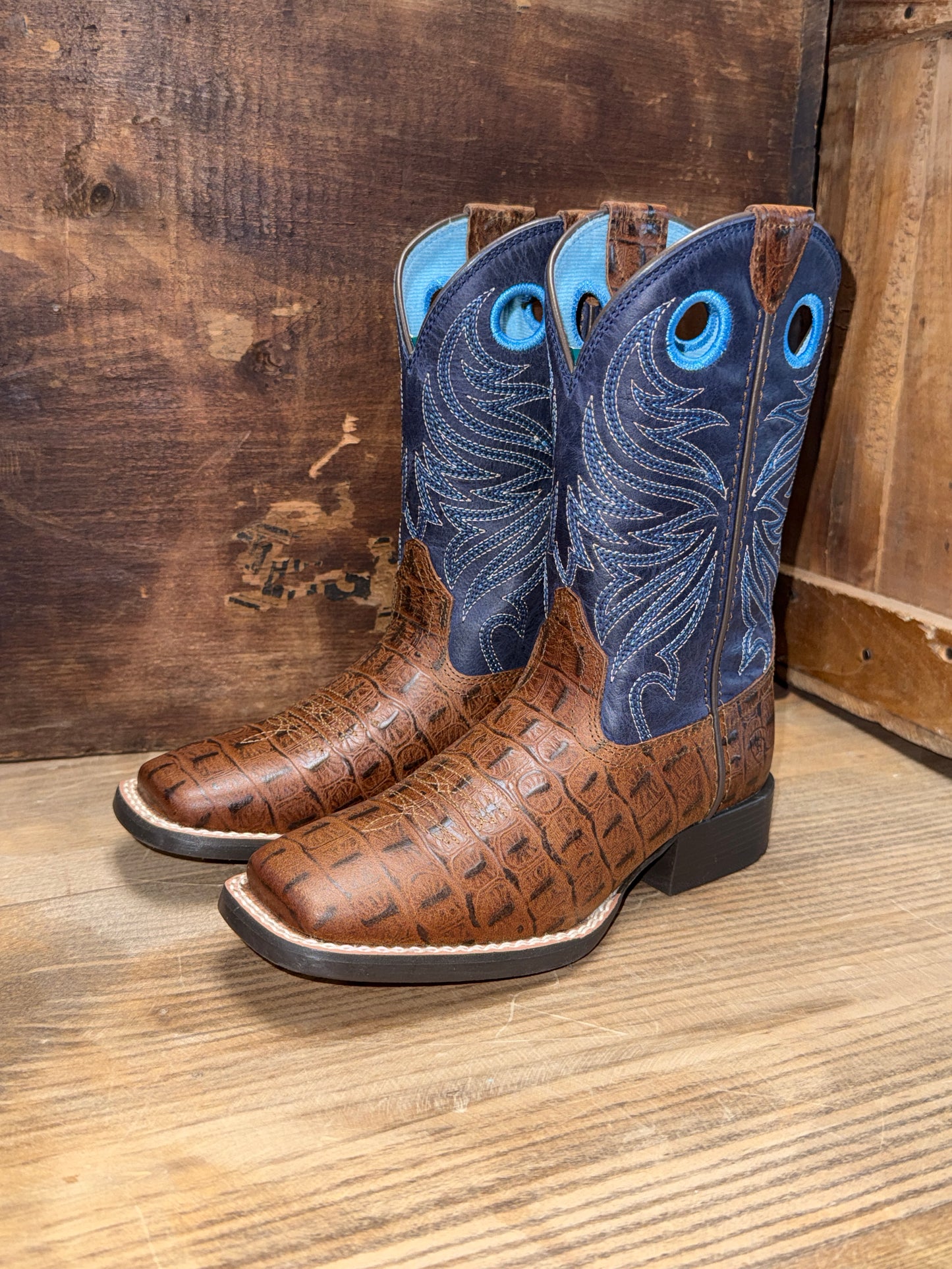 Ariat Kid's Knox Wide Square Toe Boot
