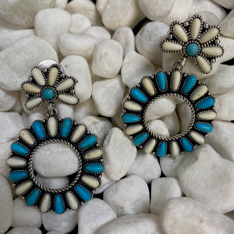 Blazin Roxx Earrings Ivory and Turquoise