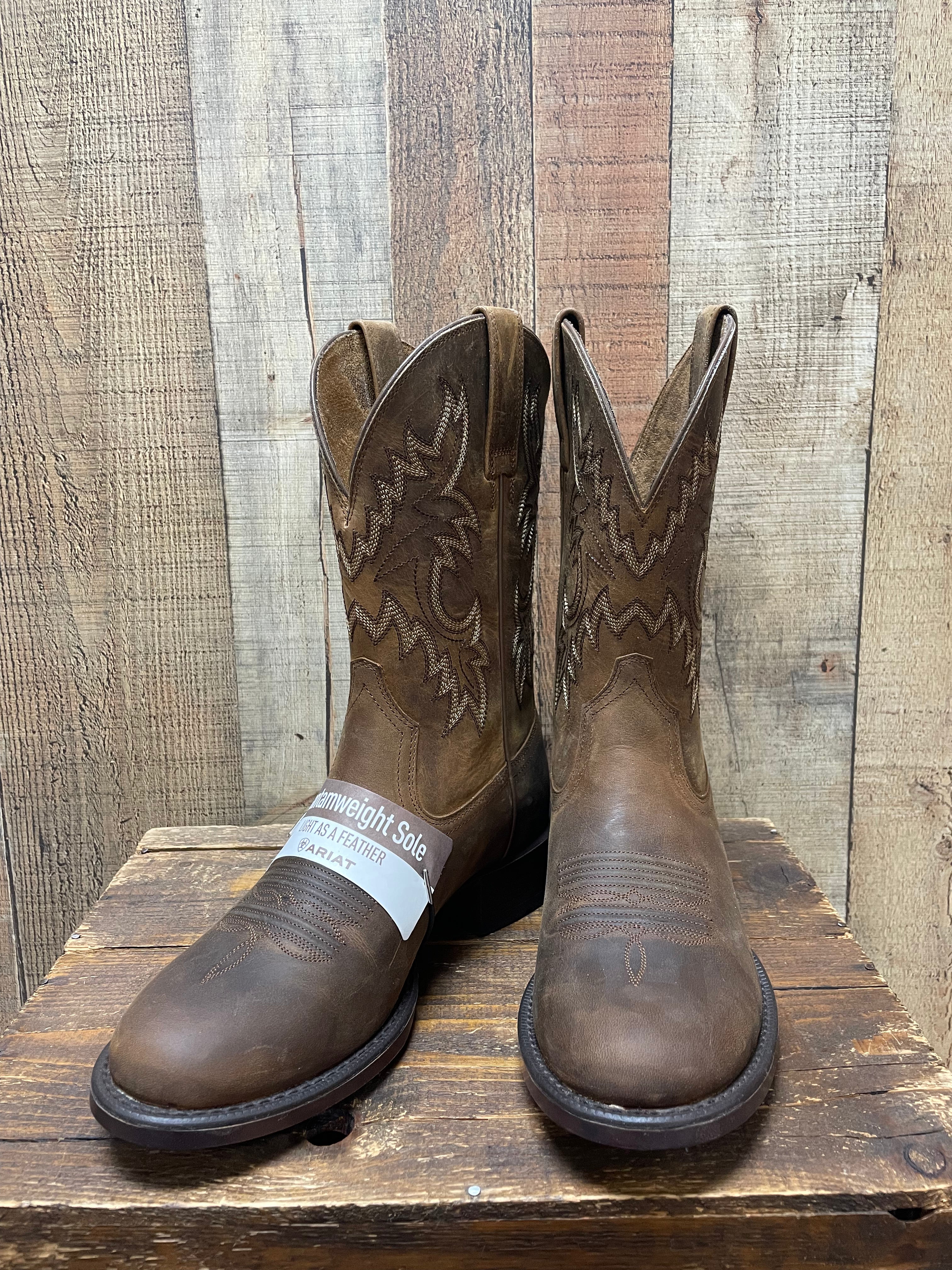 Ariat cowboy 2025 boots for men