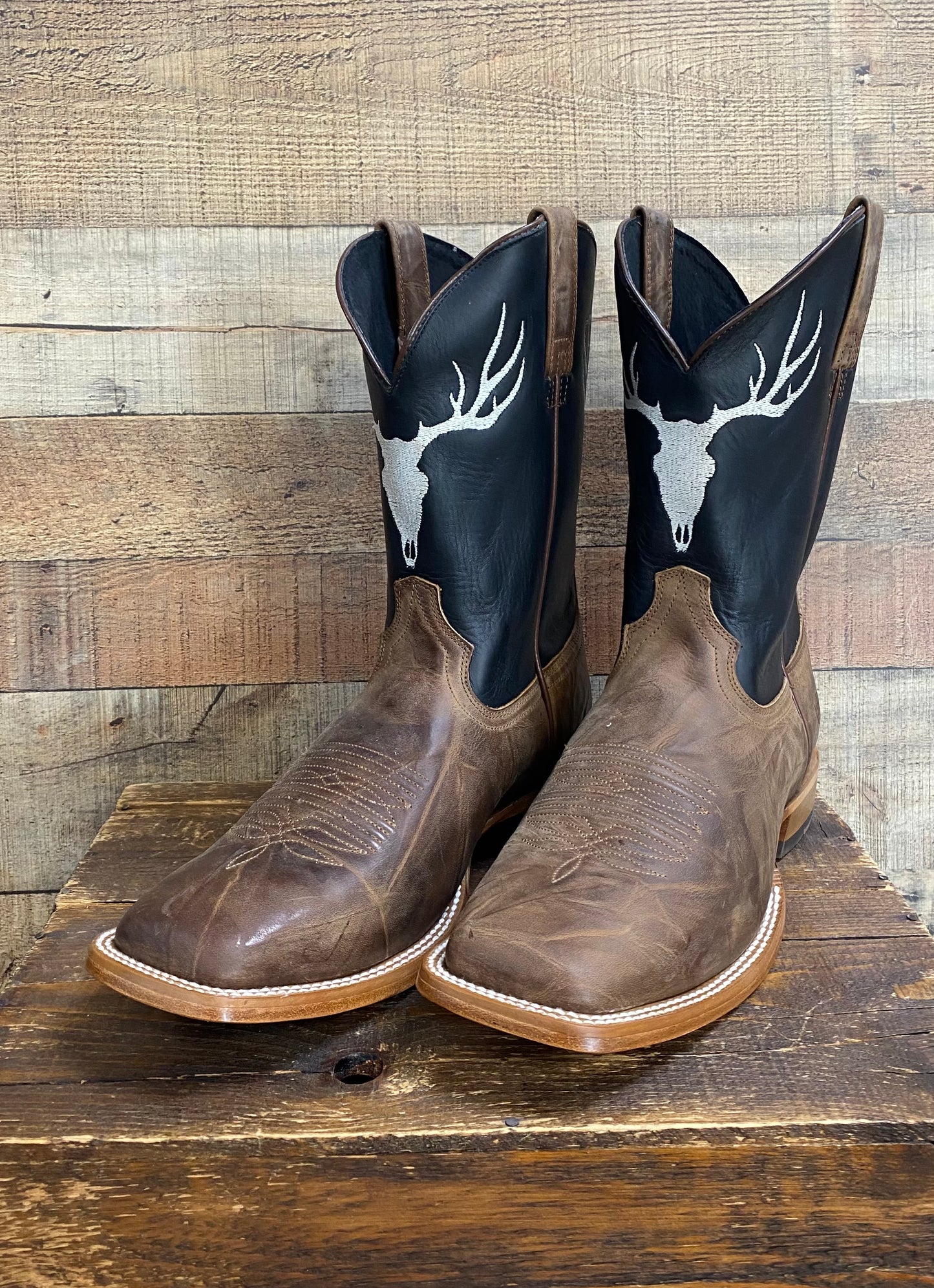 Ariat Crosshair Rifle Western