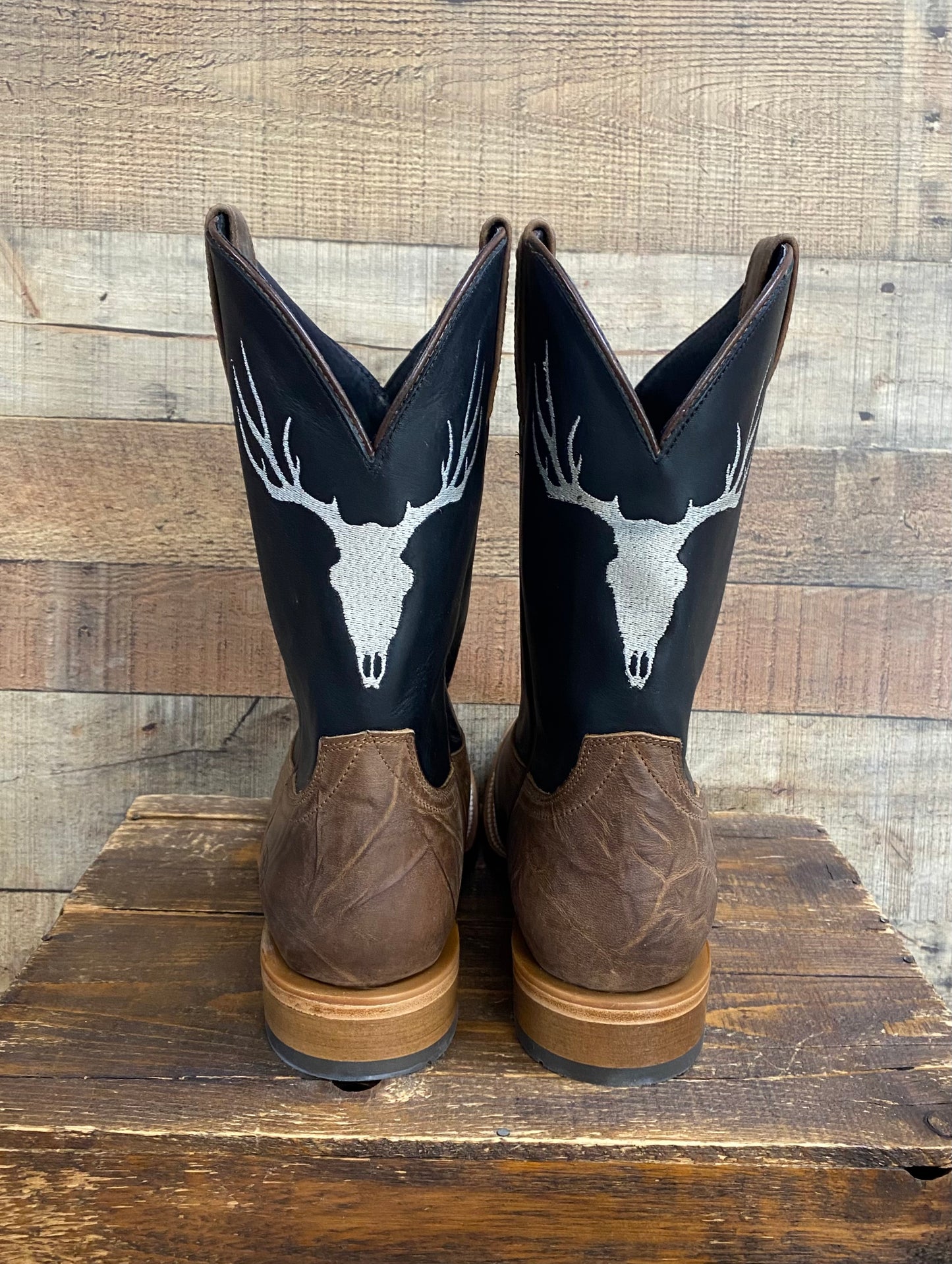 Ariat Crosshair Rifle Western