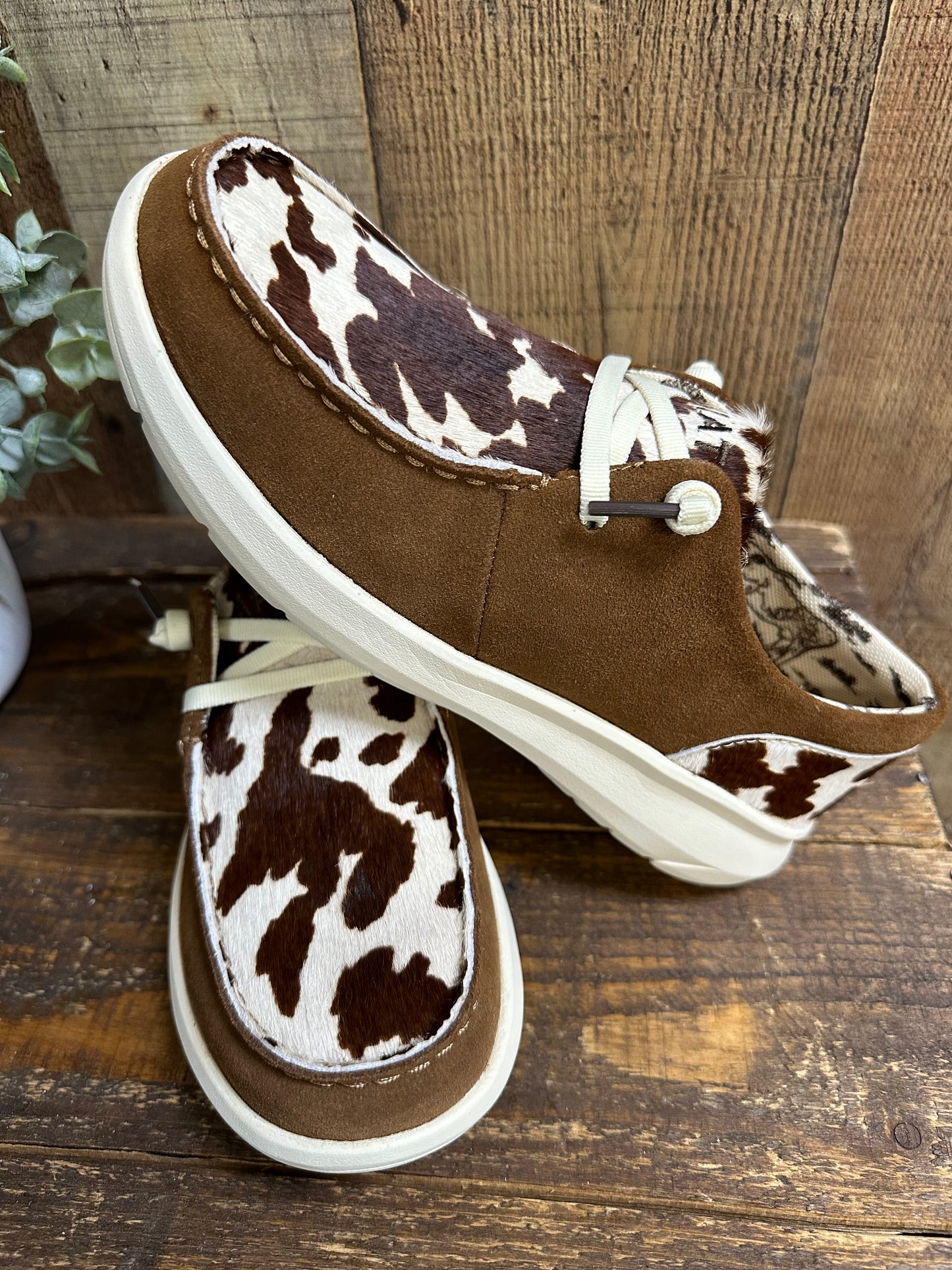 Ariat Hilo Cow Print