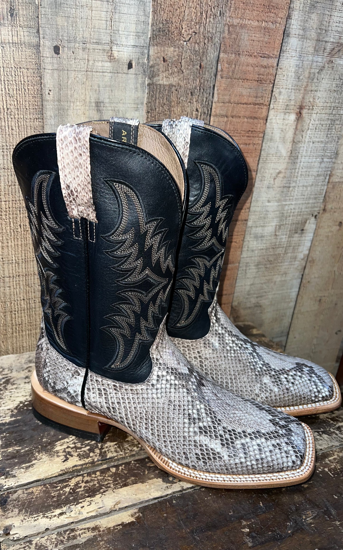 Ariat Python Western