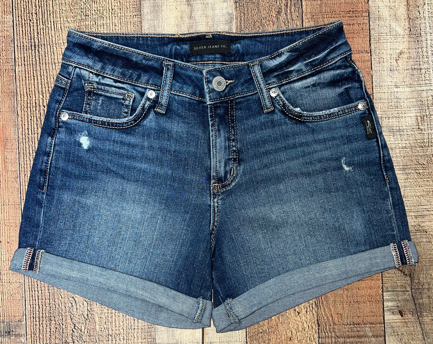 Silver Jeans Suki Short Mid Rise