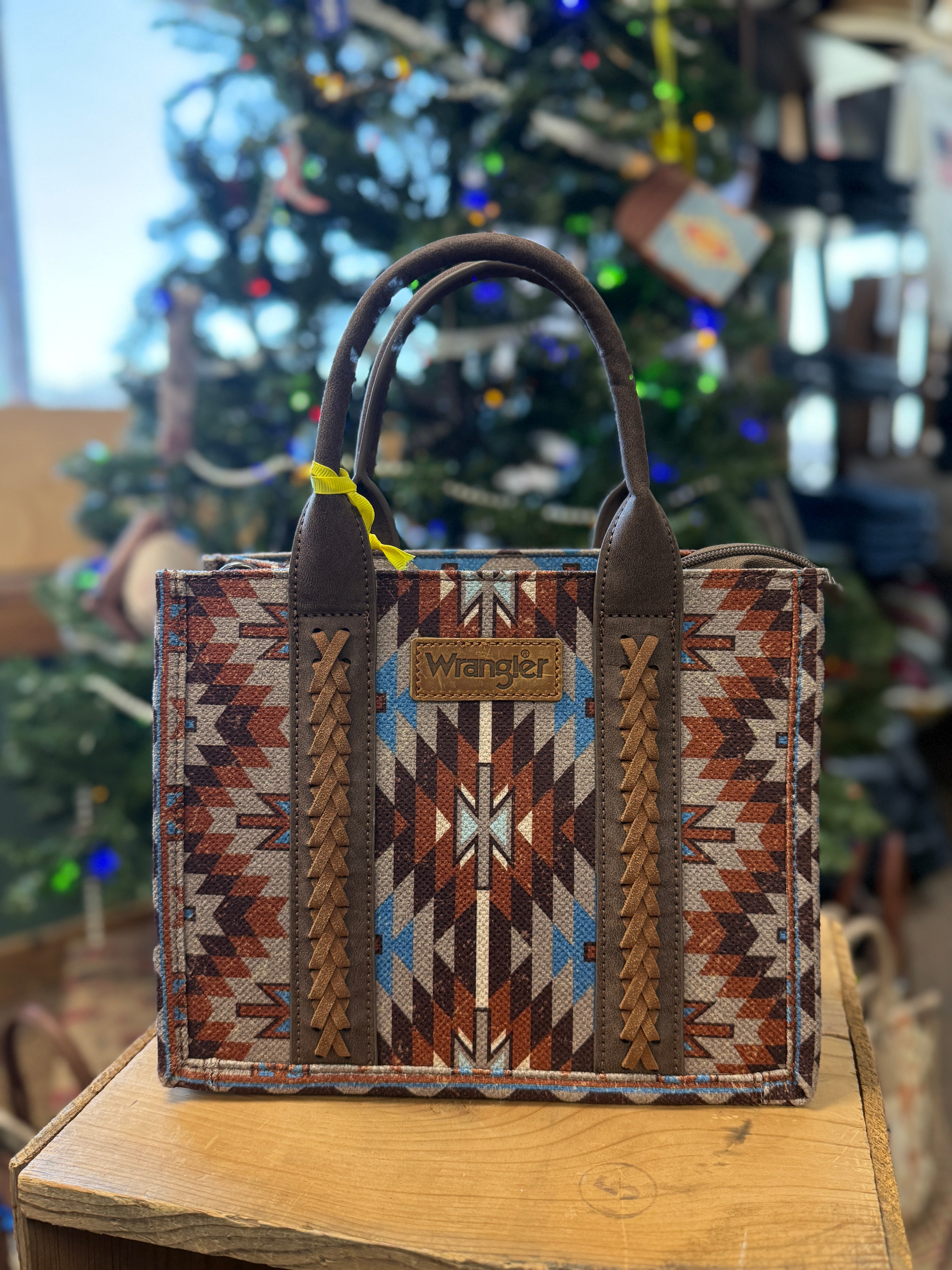 Wrangler Aztec Purse – Chillicothe Bootery Inc