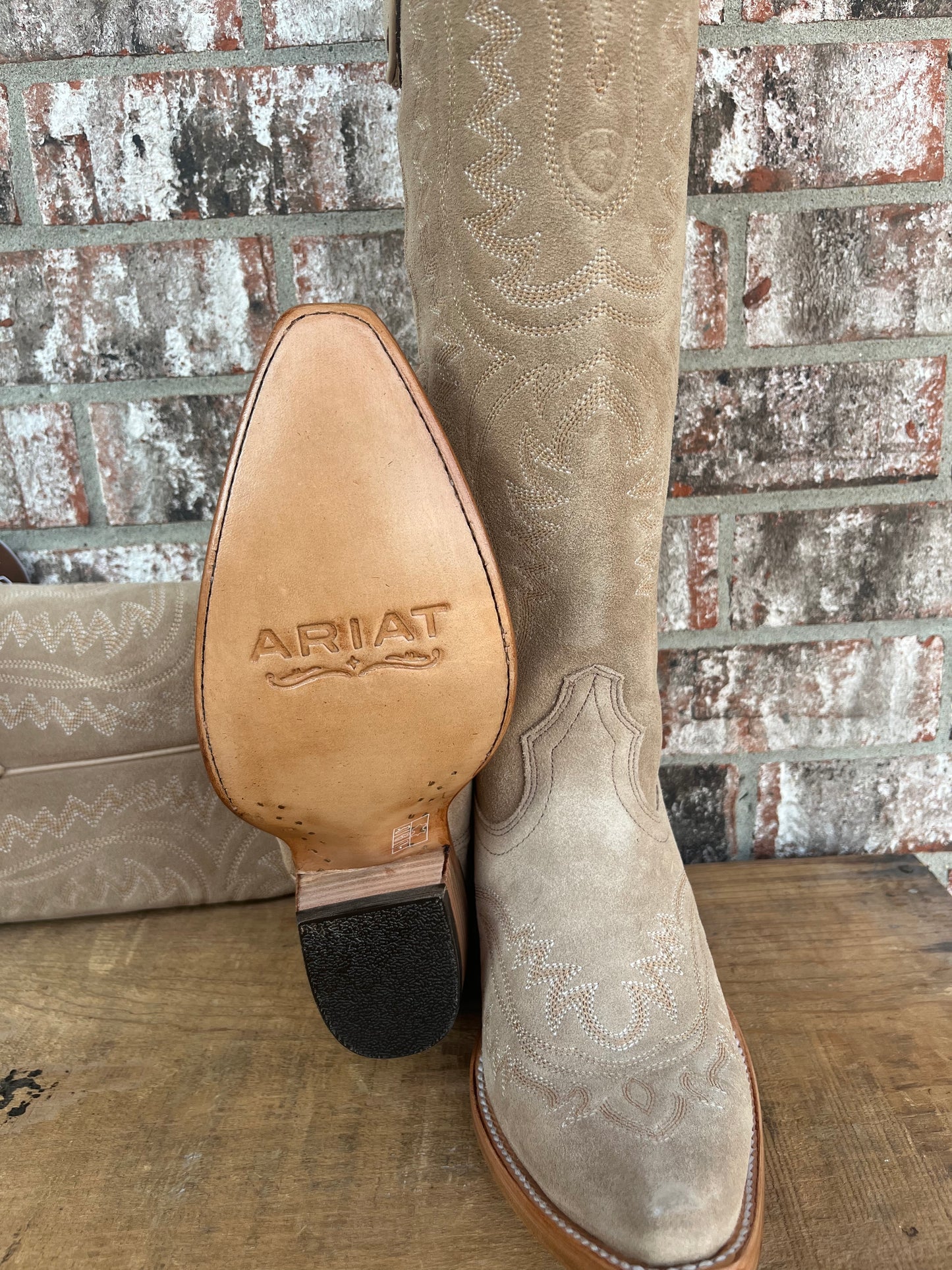 Ariat Casanova Western