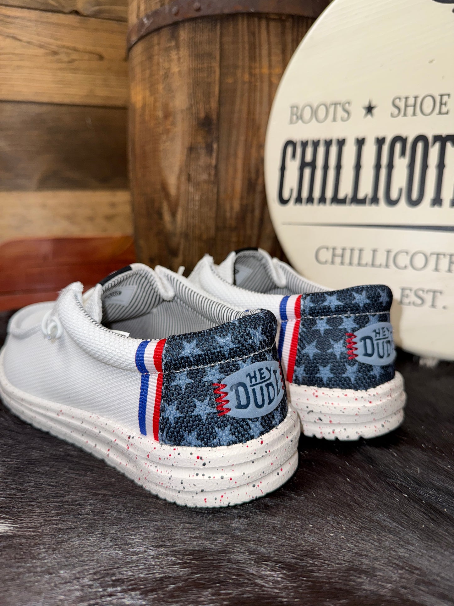 Wally Americana Mesh