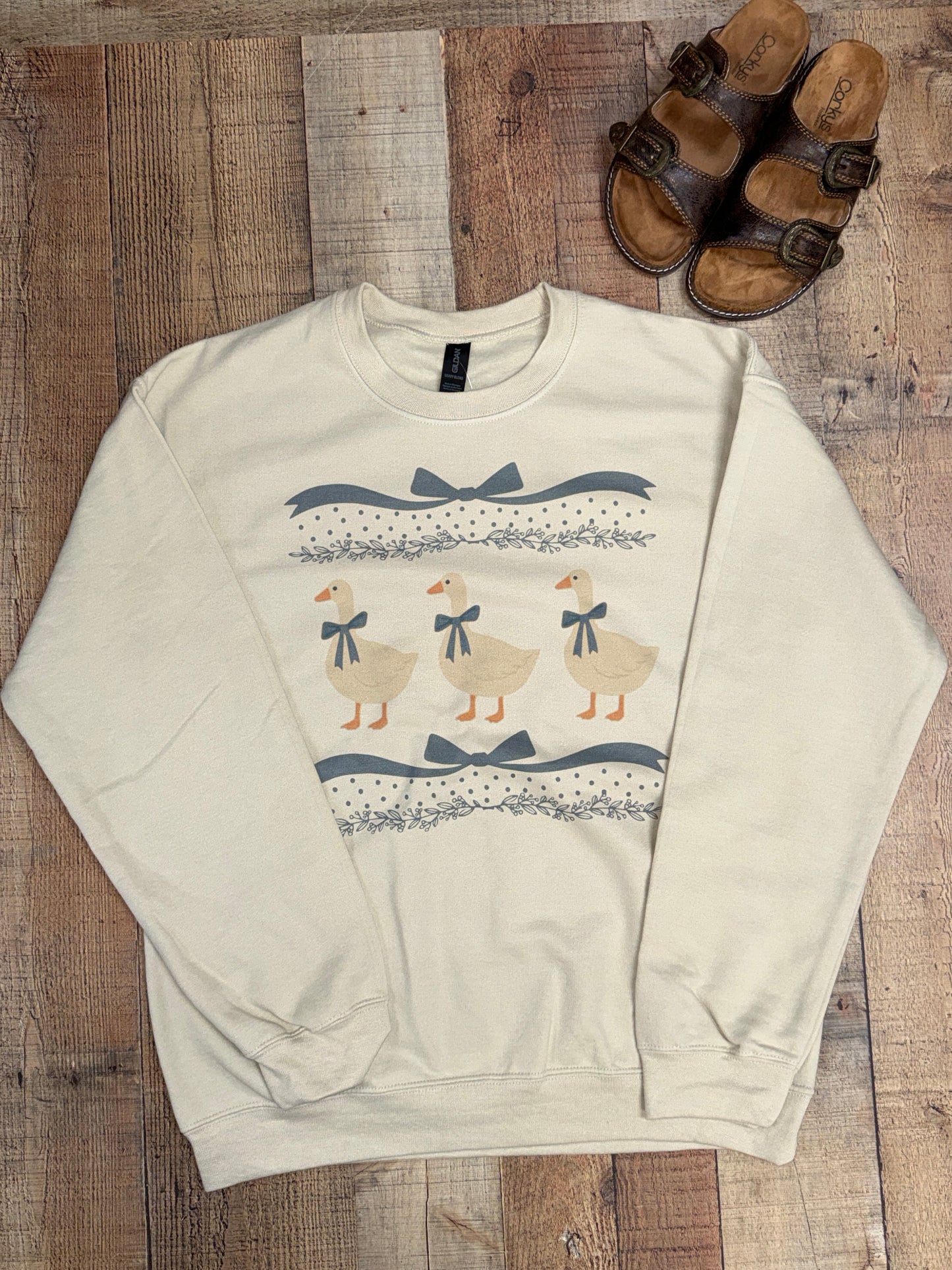 Ribbon Goose Sweatshirt