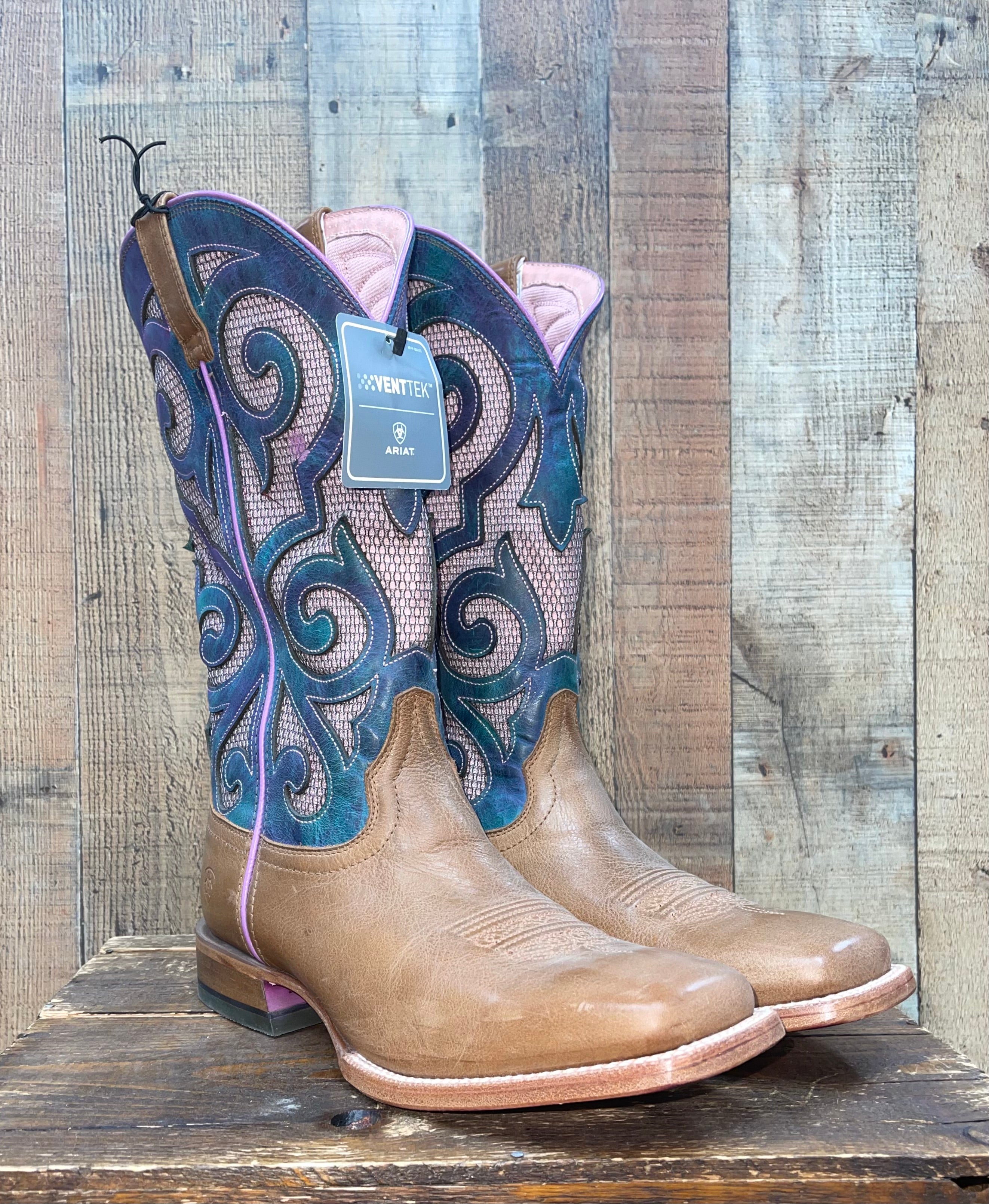 Women's on sale ariat booties