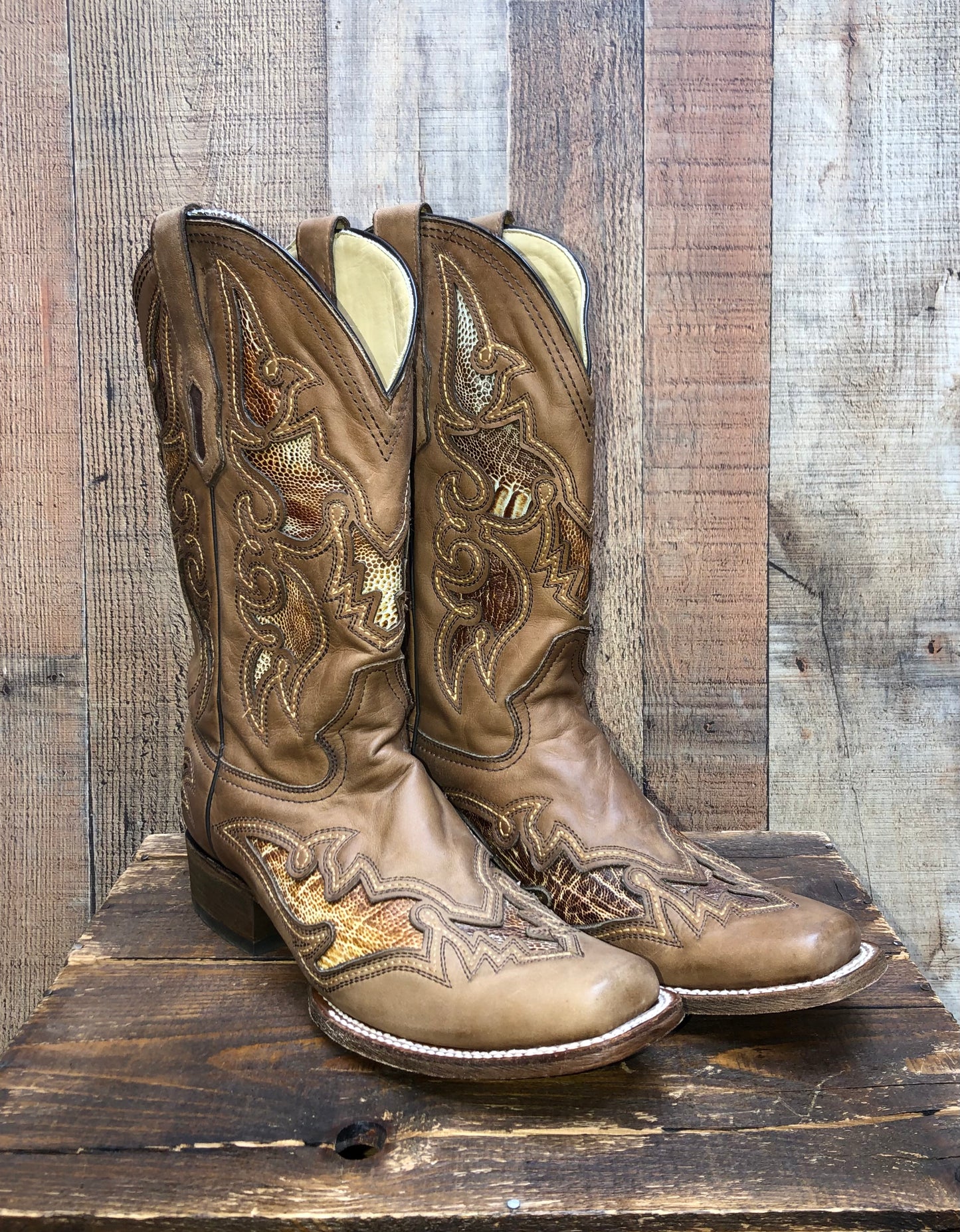 Corral Ostrich Inlay Western Boots - Brown/Cream