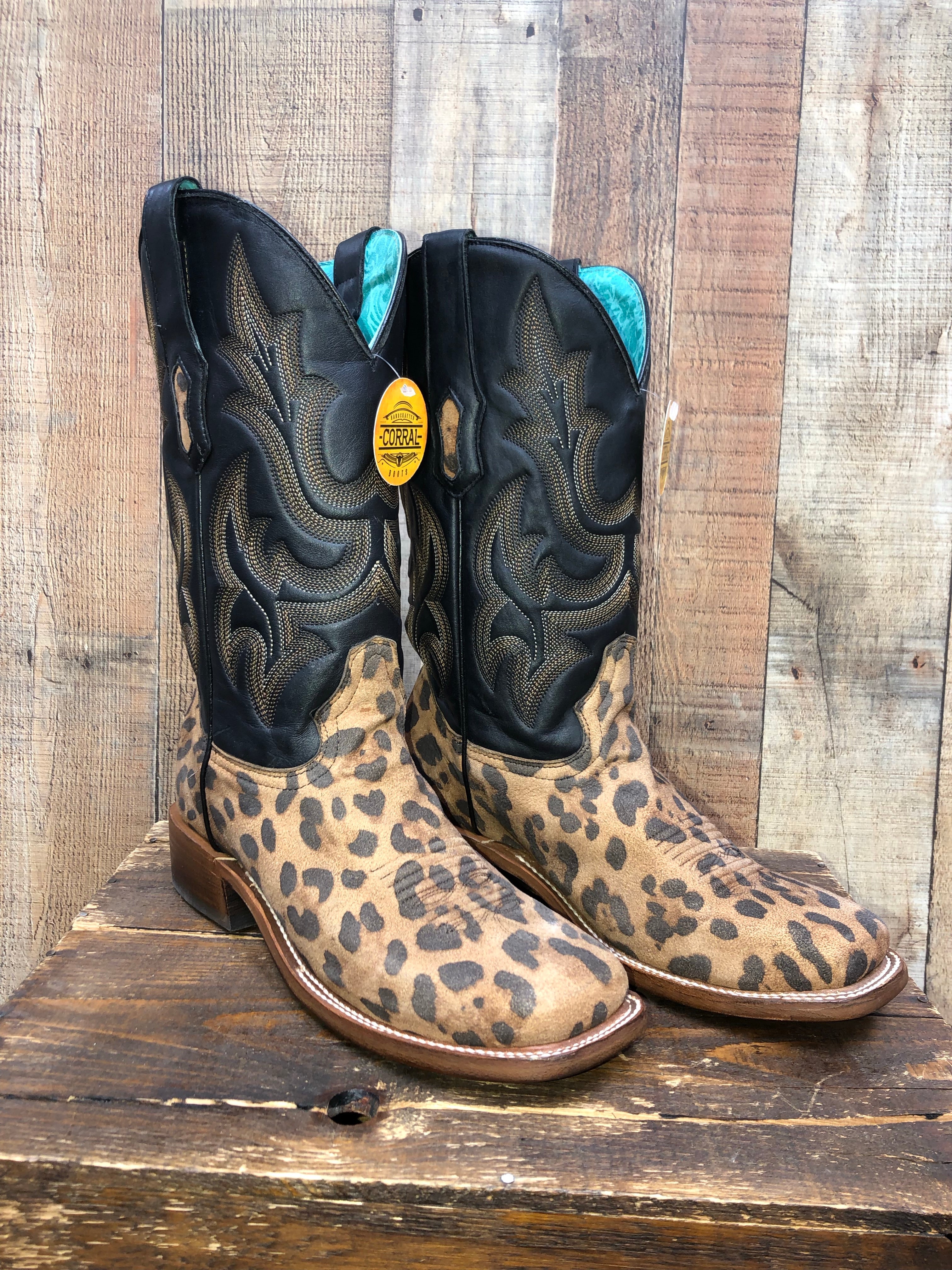 Leopard print hot sale western boots