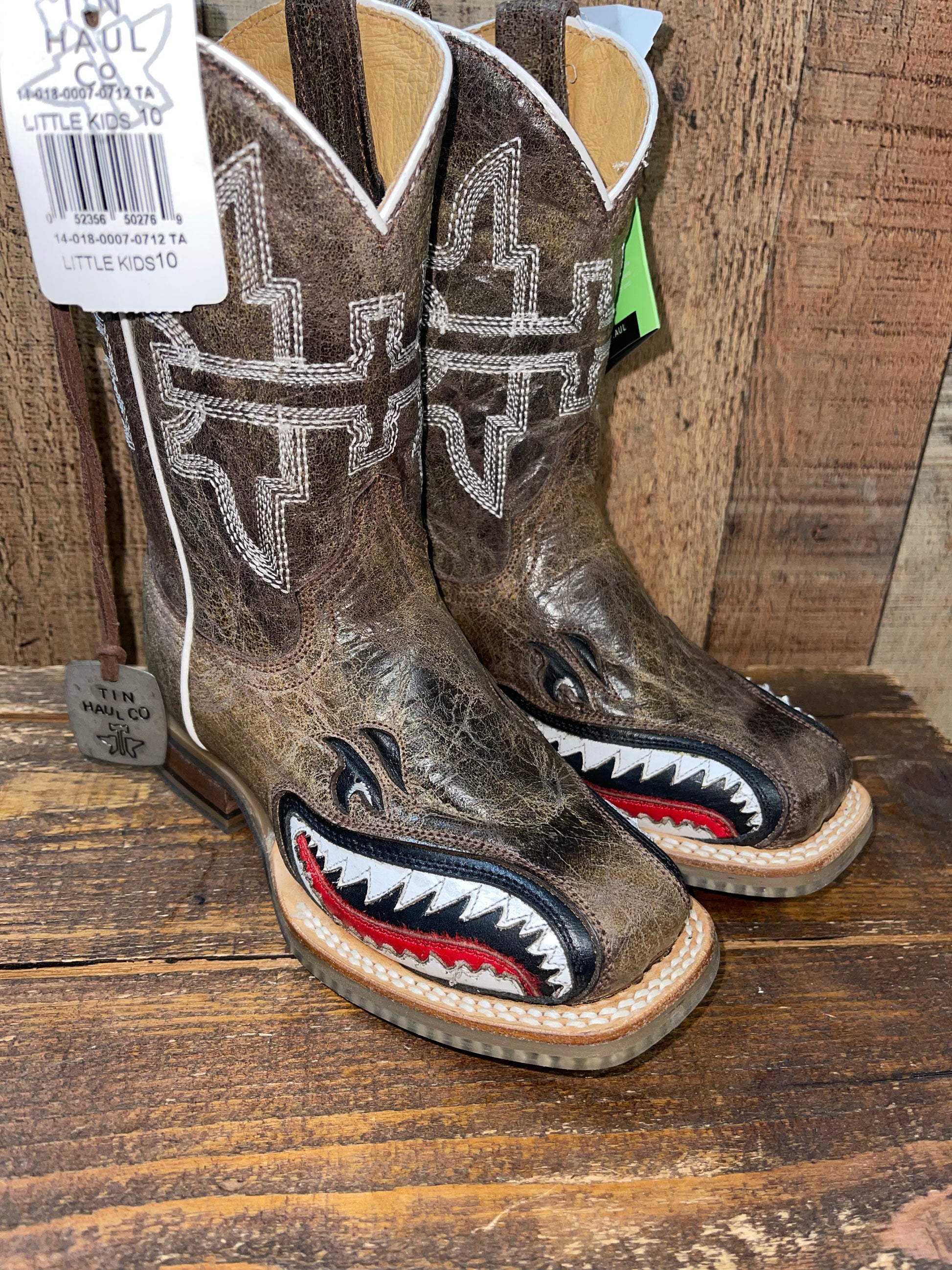 Cowboy boots 2024 with teeth