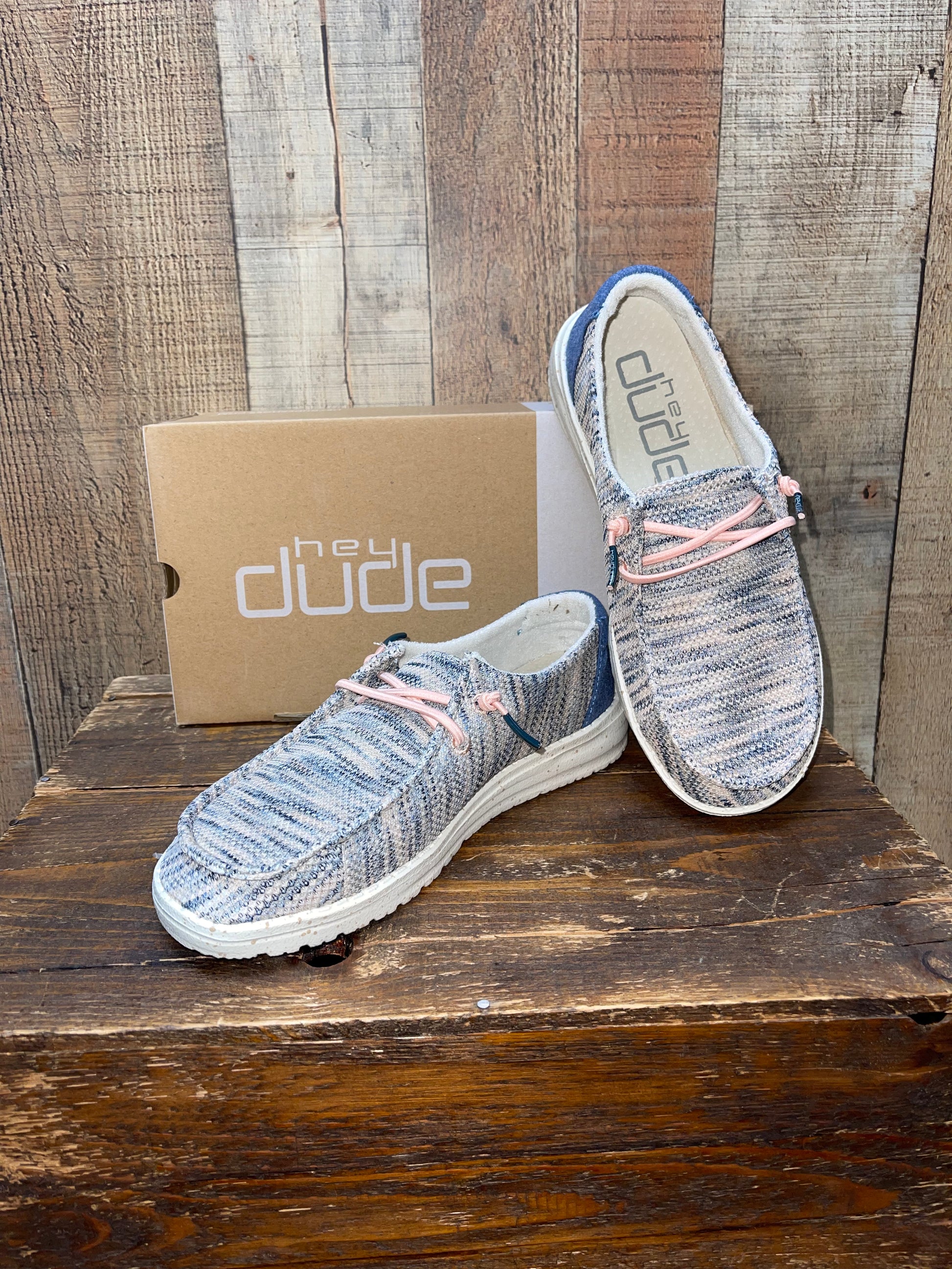 Hey Dude Wendy Sox - Light Pink 121925034 â Chillicothe Bootery Inc
