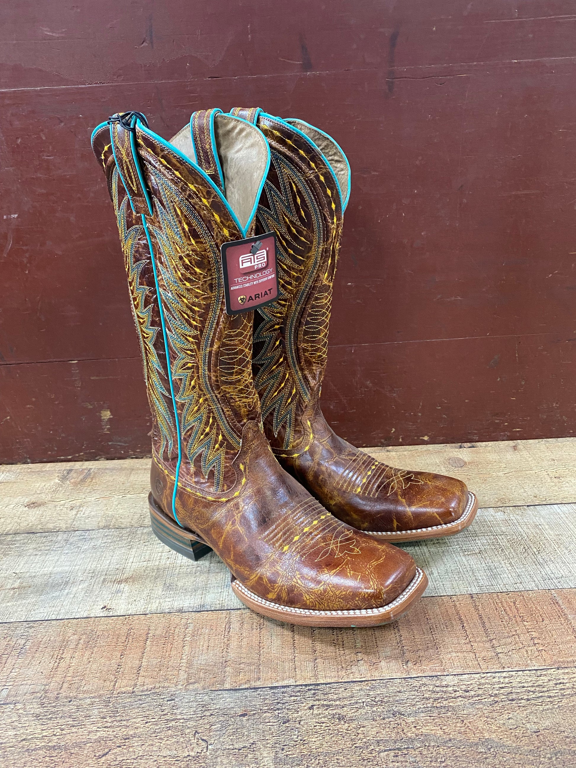 Ariat Vaquera Western Boots - Saddle Tan – Chillicothe Bootery Inc